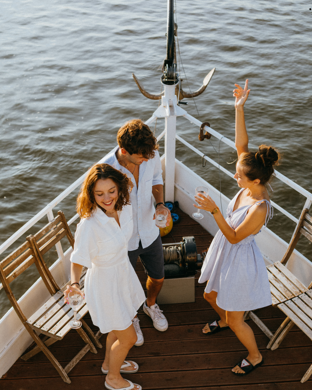 Özel günlerde yat ve tekne kiralarken kıyafet seçimi