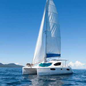 Yelkenli ve katamaran (1)