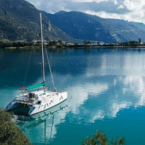 Yelkenli ve katamaran arasındaki farklar 